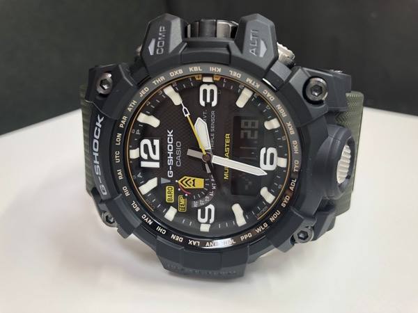 腕時計　g-shock MUDMASTER GWG-1000-1A3JF