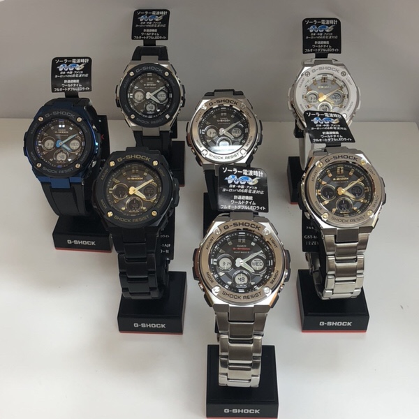 腕時計　g-shock g-steel