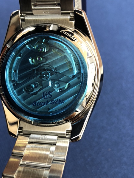 腕時計　グランドセイコーSBGA373  マスターショップモデル  44GS現代デザインの裏蓋シースルーバック
