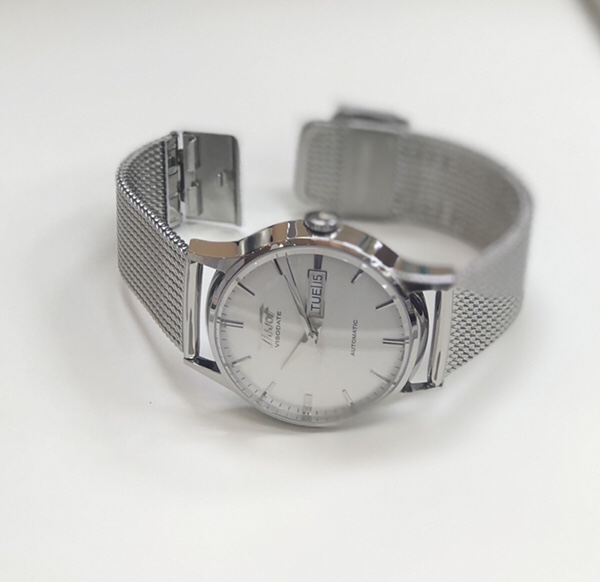 腕時計　tissot ティソ ヘリテージ ヴィソデイト オートマティック