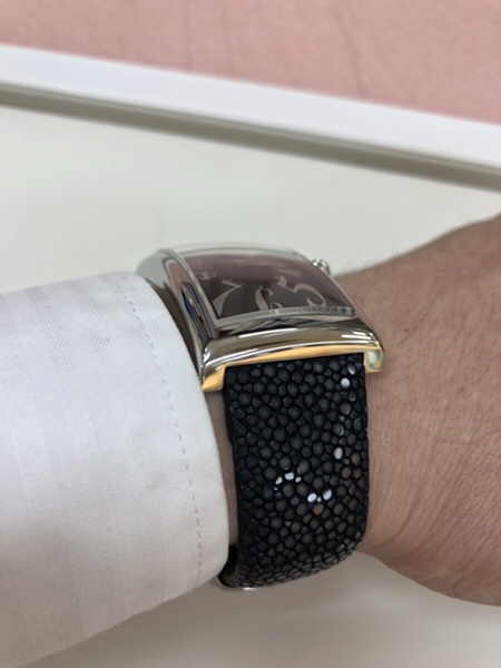 TISSOT ヘリテージ バナナ センテナリーエディション バナナウオッチとガルーシャ素材の革ベルト
