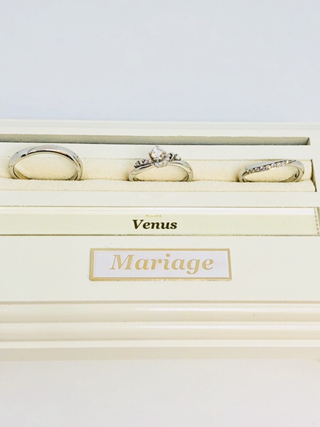 結婚指輪　婚約指輪　Mariage  Venus　マリアージュビーナス　女神のティアラモチーフ　オリーブの葉モチーフ　