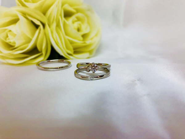 婚約指輪　結婚指輪　Quand de Mariage　D o u x b r i s e（暖かい風）