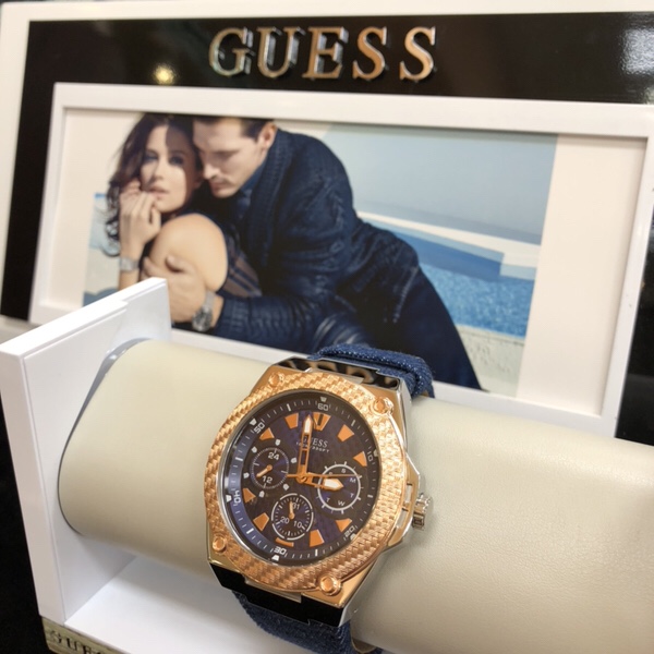 腕時計　ゲス　guess W1058G1　メンズ