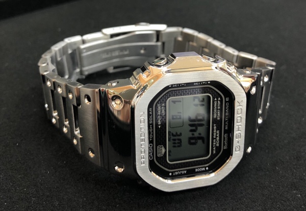 腕時計　g-shock GMW-B5000D-1JF