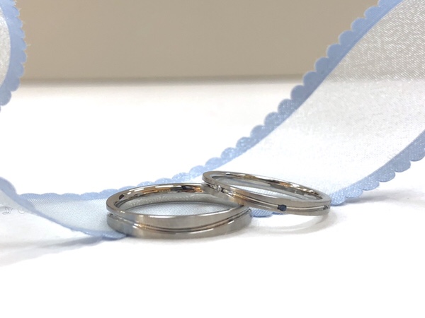 ブライダルリング　結婚指輪　Something Blue　Flowing フローイング 