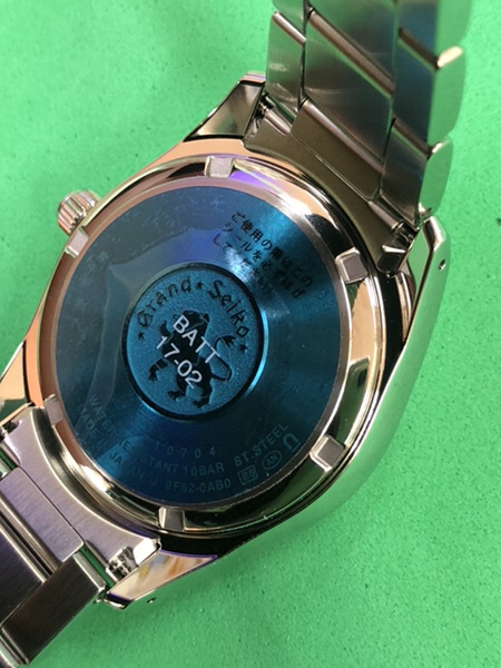 腕時計　グランドセイコー SBGX259 9Fクォーツの裏蓋側