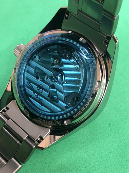 腕時計　グランドセイコー SBGA241マスターショップ限定モデル スプリングドライブ ブライトチタンの裏蓋側