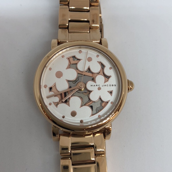 腕時計　MARC JACOBS デイジースケルトンMJ3598