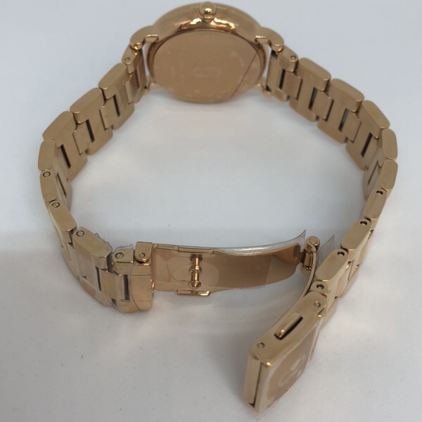 腕時計　MARC JACOBS デイジースケルトンMJ3598のベルト側