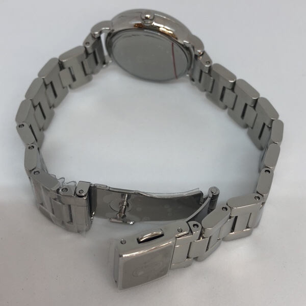 腕時計　MARC JACOBS デイジースケルトンMJ3597のベルト側