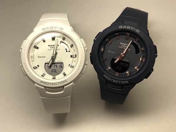 腕時計　CASIO baby-g G-SQUAD BSA−B100−7AJFとBSA−B100−2AJF