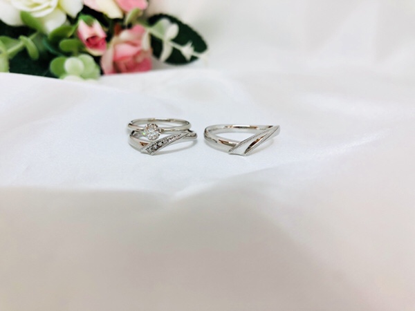 ブライダルリング　婚約指輪と結婚指輪　山城時計店オリジナルブランドのAvantage