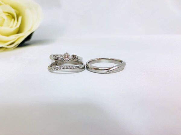 ブライダルリング　婚約指輪と結婚指輪 Mariage(マリアージュ)Venusヴィ-ナス