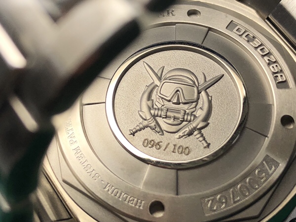腕時計　BALL ウォッチ NDDU DC3026A−S1CJ−GY の裏蓋側
