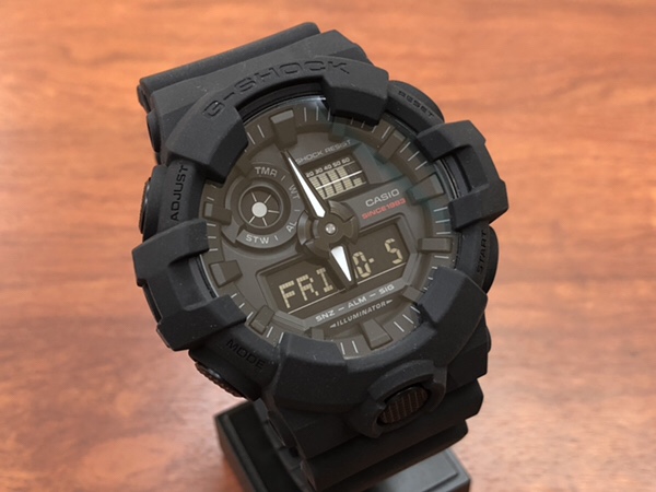 腕時計　G-SHOCKビッグバンブラック　GA-735A-1AJR