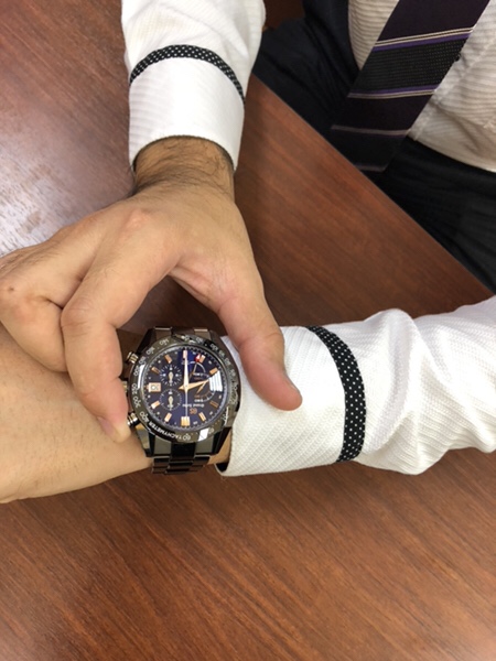 腕時計　グランドセイコー マスターショップ限定モデル 数量限定500本 スプリングドライブを着用