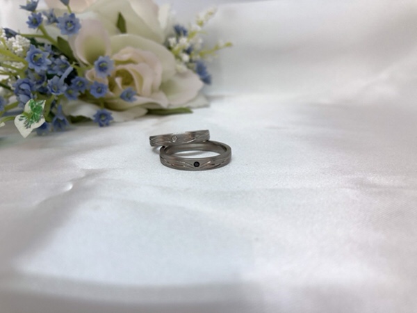 ブライダルリング　結婚指輪　山城時計店オリジナルブランドのEQUIPAGE（EQ- 014）