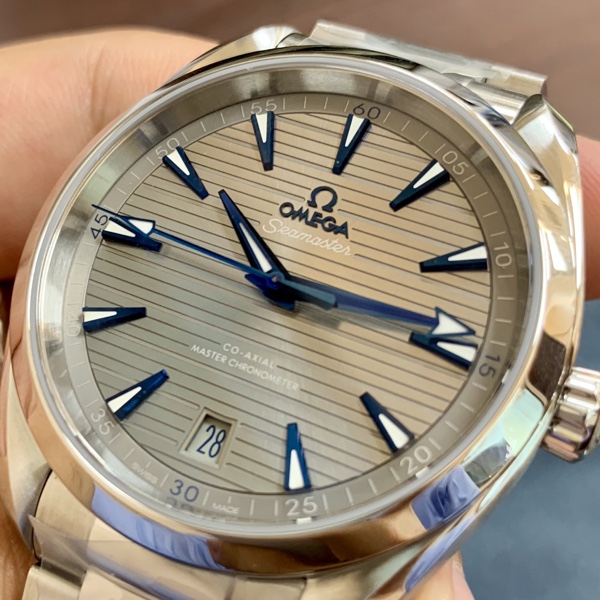 腕時計　OMEGA シーマスターアクアテラ