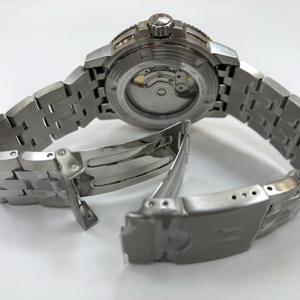 腕時計　TISSOT（ティソ）SEASTAR（シースター）T120.407.11.051.00の裏蓋側