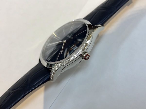 腕時計　OMEGA デヴィル トレゾア