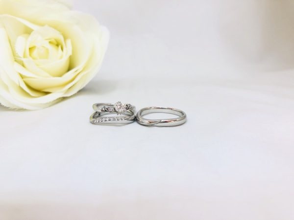 ブライダルリング　婚約指輪と結婚指輪　Mariage（マリアージュ）Venus（ヴィ-ナス）