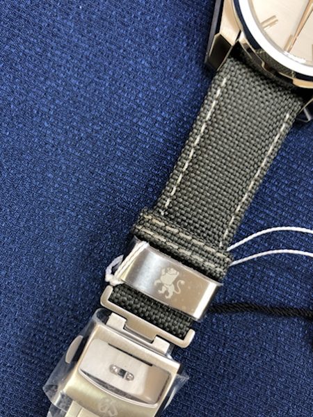 腕時計　グランドセイコー SBGV245のベルト側