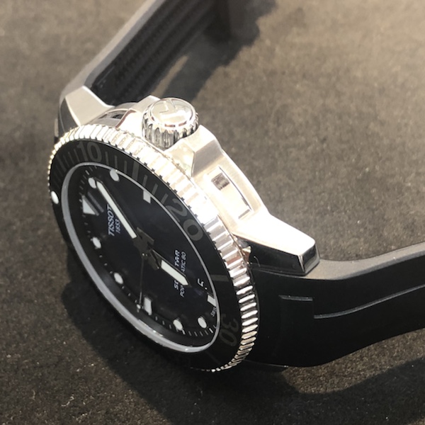 腕時計　TISSOT  SEASTAR（ティソシースター）T120.407.17.041.00