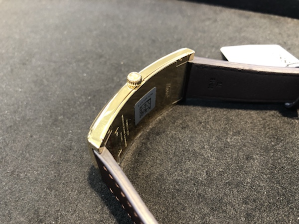 腕時計　TISSOTバナナウォッチ