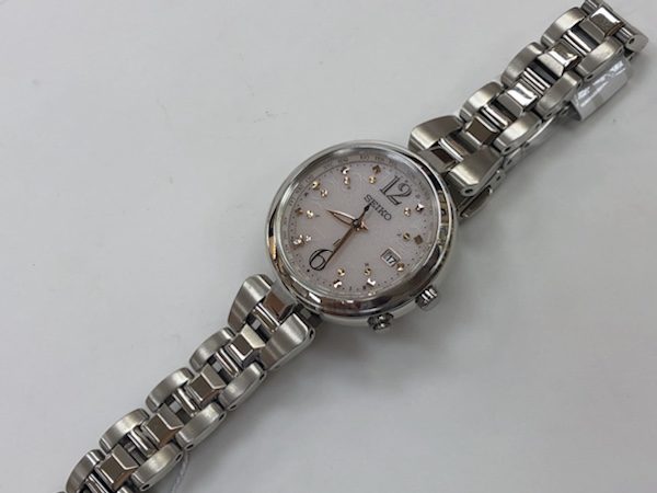 腕時計　SEIKO LUKIA　セイコールキア　SSQV047 