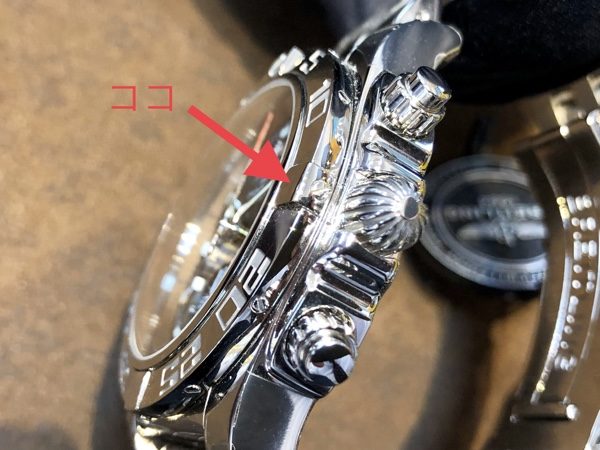 腕時計　クロノマット 44 カーボンダイアル