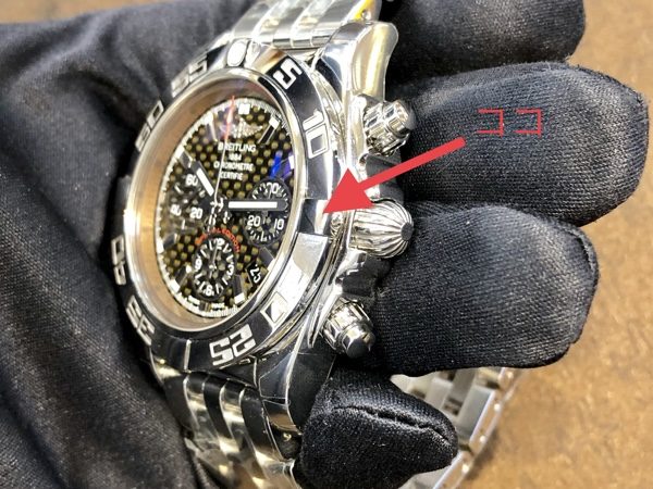腕時計　クロノマット 44 カーボンダイアル