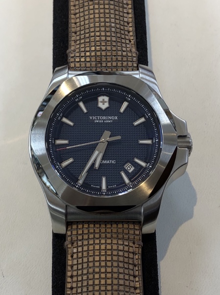 腕時計　VICTORINOX　I.N.O.X.　automatic メカニカル　241834