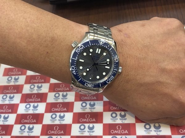 腕時計　NEWオメガシーマスターダイバー300m