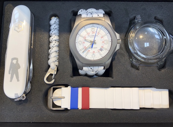 VICTORINOX I.N.O.X TITANIUM SKY HIGH LIMITED EDITION