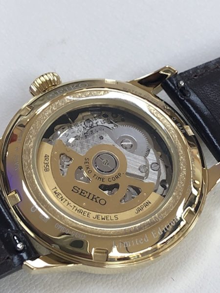 SEIKO PRESAGE 2019 数量限定モデル SARY134の裏蓋側