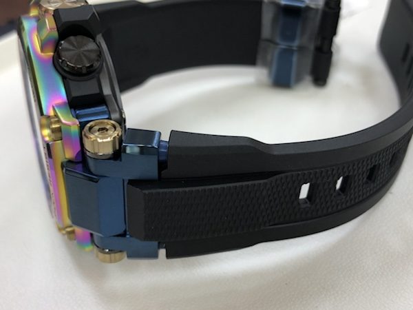 MT-G 20周年記念モデル MTG-B1000RB-2AJRのベルト側