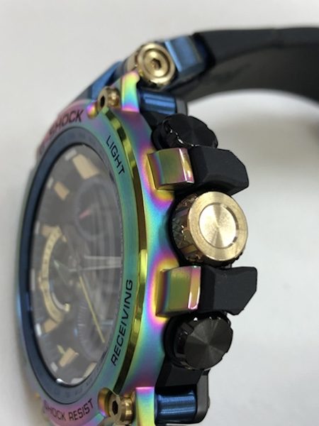腕時計　MT-G 20周年記念モデル MTG-B1000RB-2AJRの横側