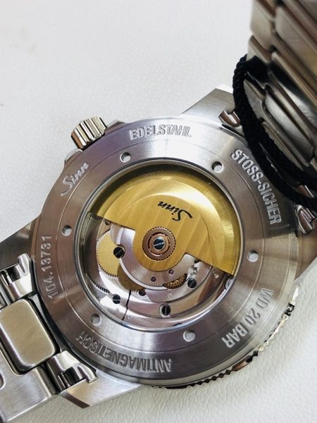 腕時計　Sinn パイロットウォッチ 104.ST.SA.l.B
