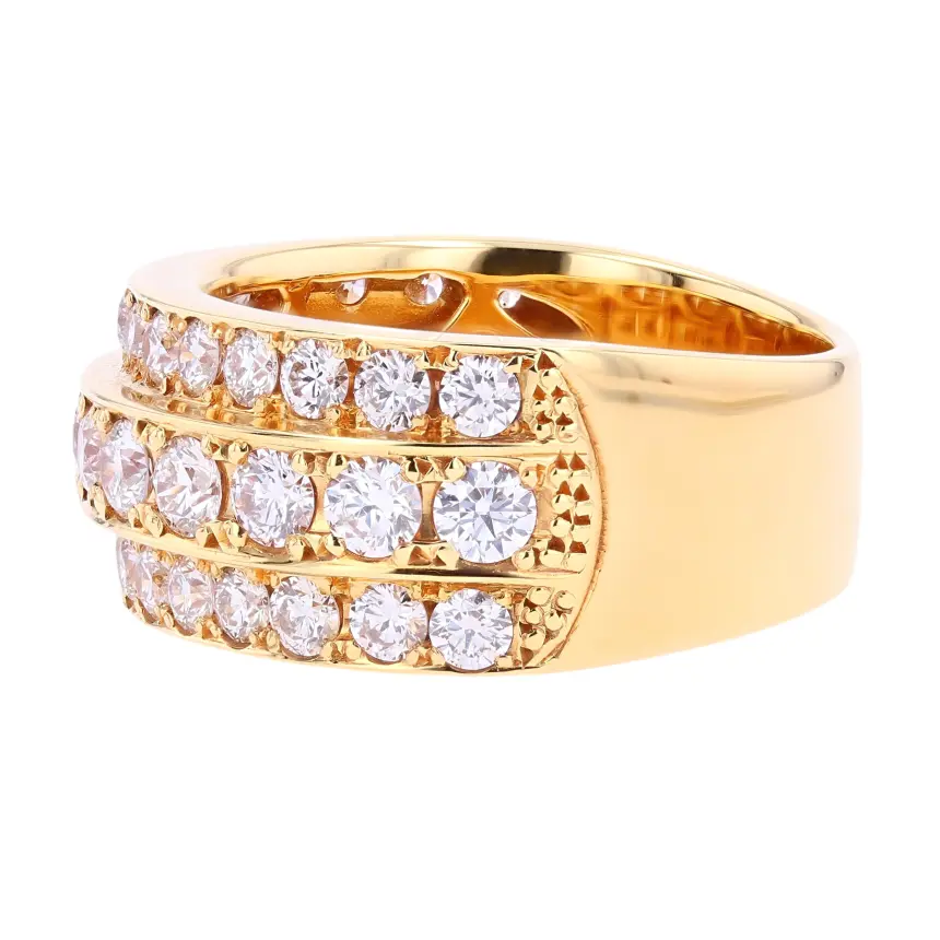 華やかな煌めきを纏う K18 2.0ct ダイヤモンドリング #23008 | 株式
