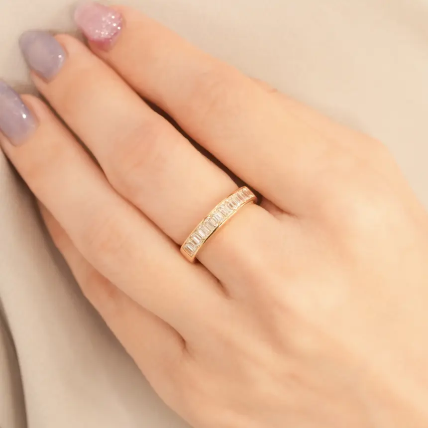 澄んだ光を美しく連ねる 1.027ct K18 ダイヤモンド ハーフエタニティリング #56008 ディテール画像 1