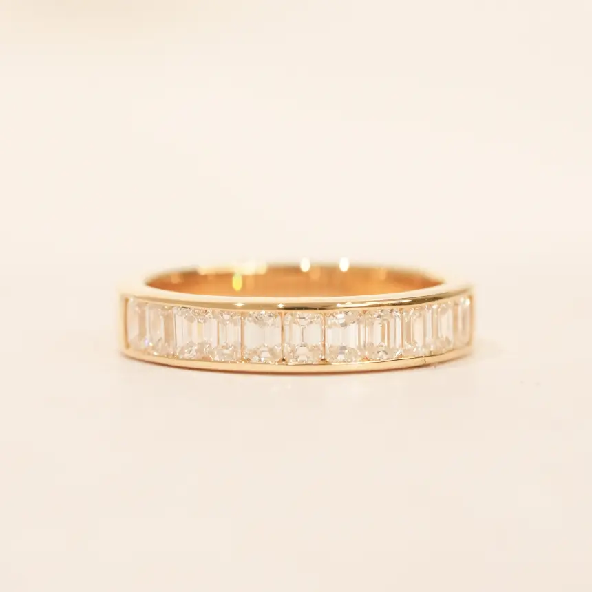 澄んだ光を美しく連ねる 1.027ct K18 ダイヤモンド ハーフエタニティリング #56008 ディテール画像 2