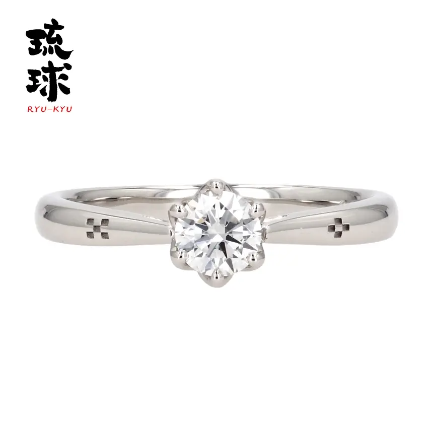 山城時計店 琉球 ななちぶし プラチナ婚約指輪 正面デザイン
