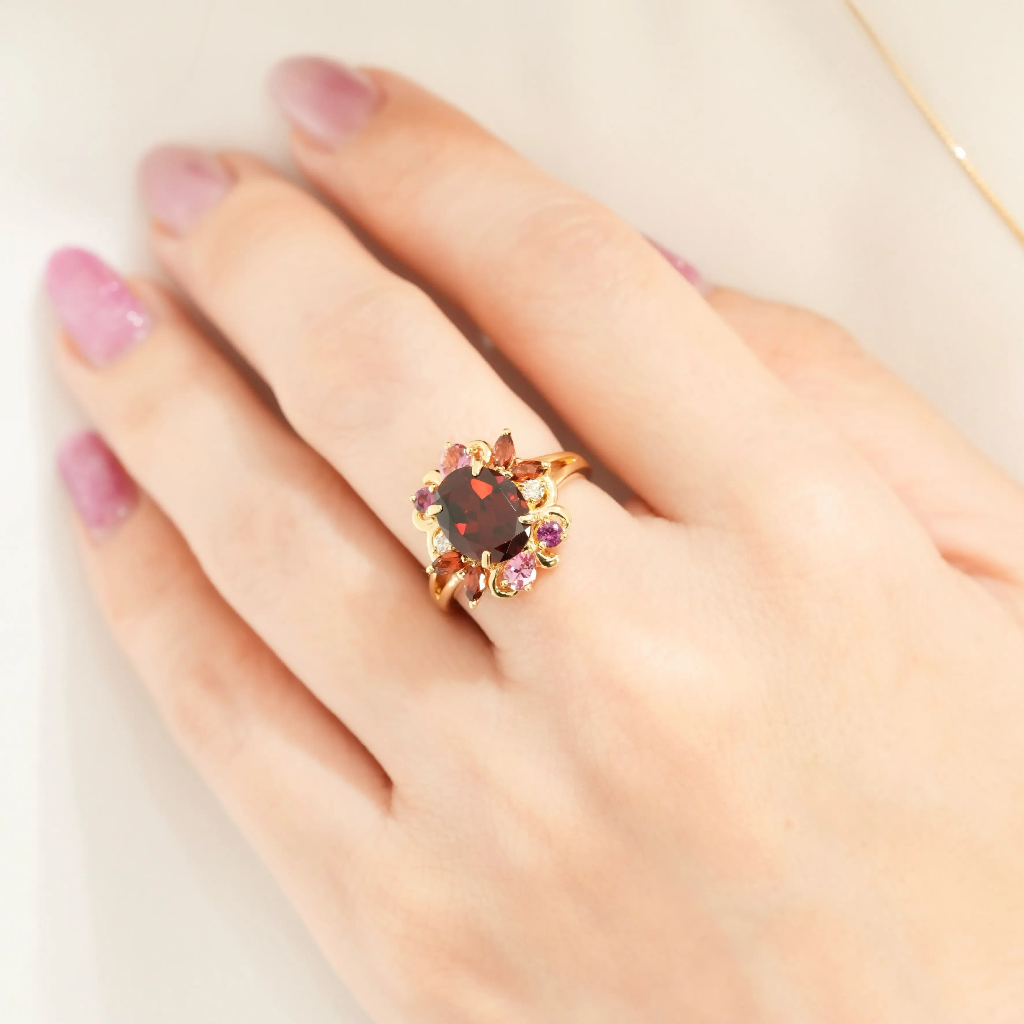 深紅の彩りが咲く 華やかなガーネット K18リング ディテール画像 5