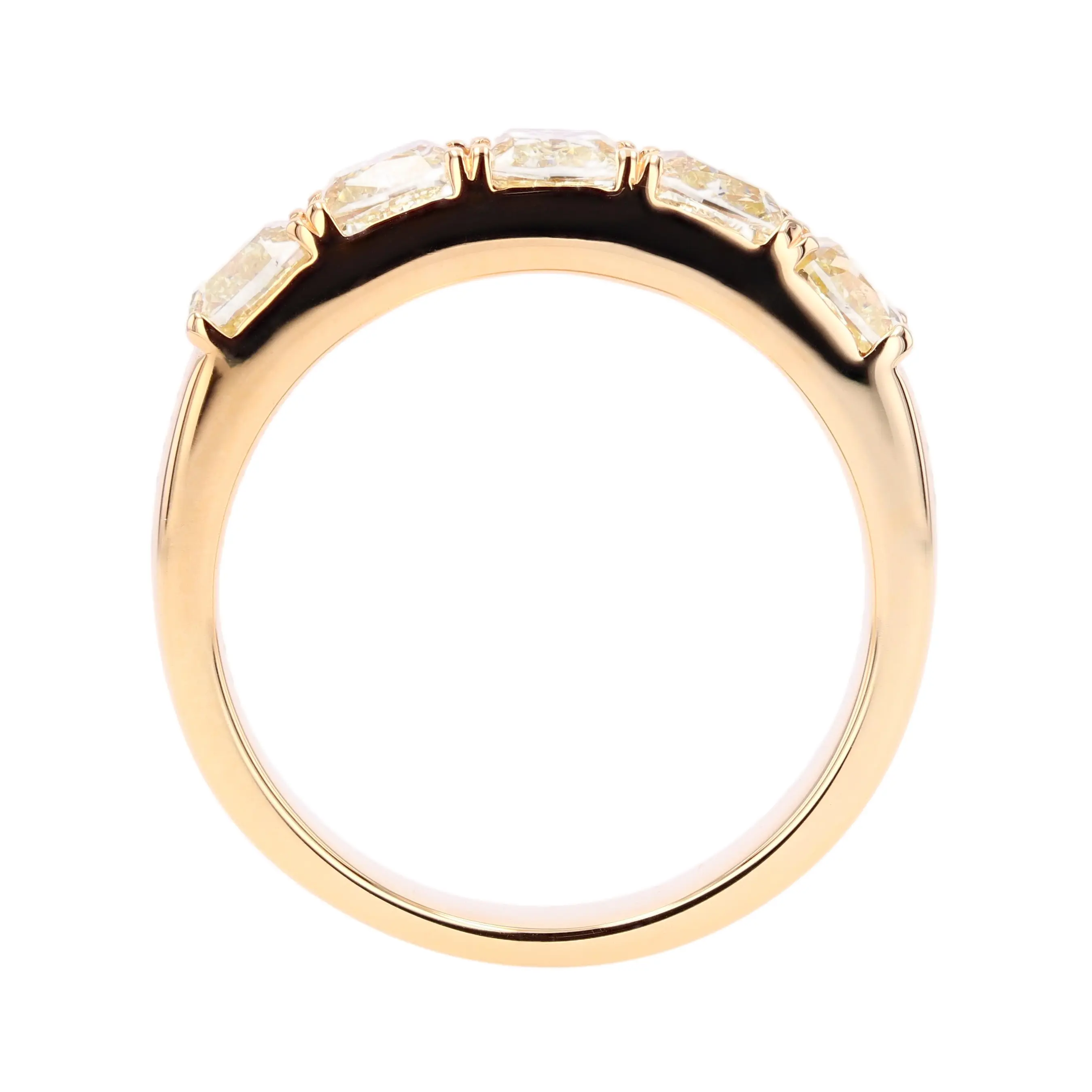 存在感を放つ 2.183ct K18 ダイヤモンドリング #70000 クローズアップ画像